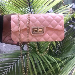 Hand bags bring out the elegance in you. Style says it all..